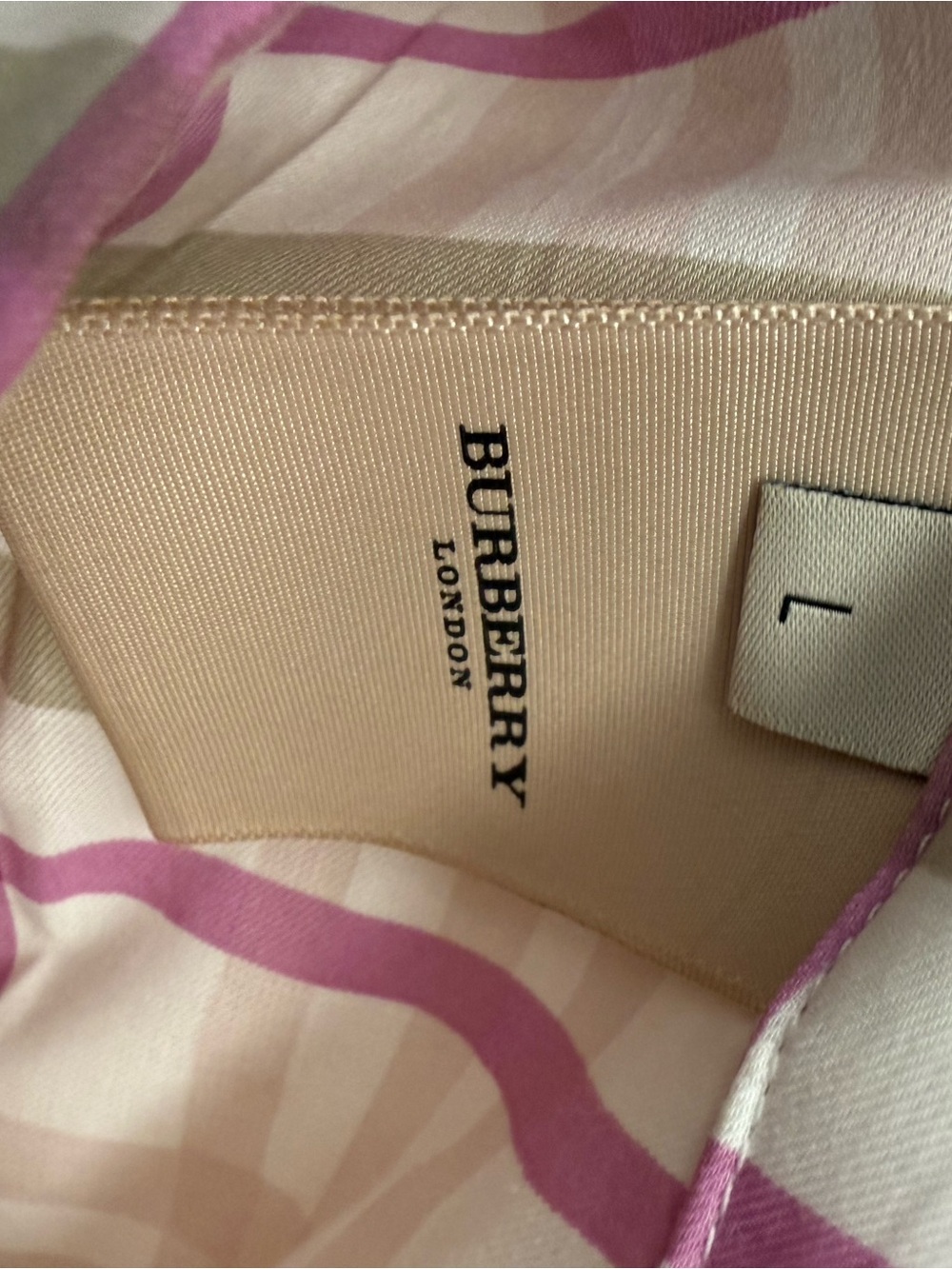 Burberry London Cream cotton canvas reversible Utility Vest with Plaid inside - Picture 3 of 13